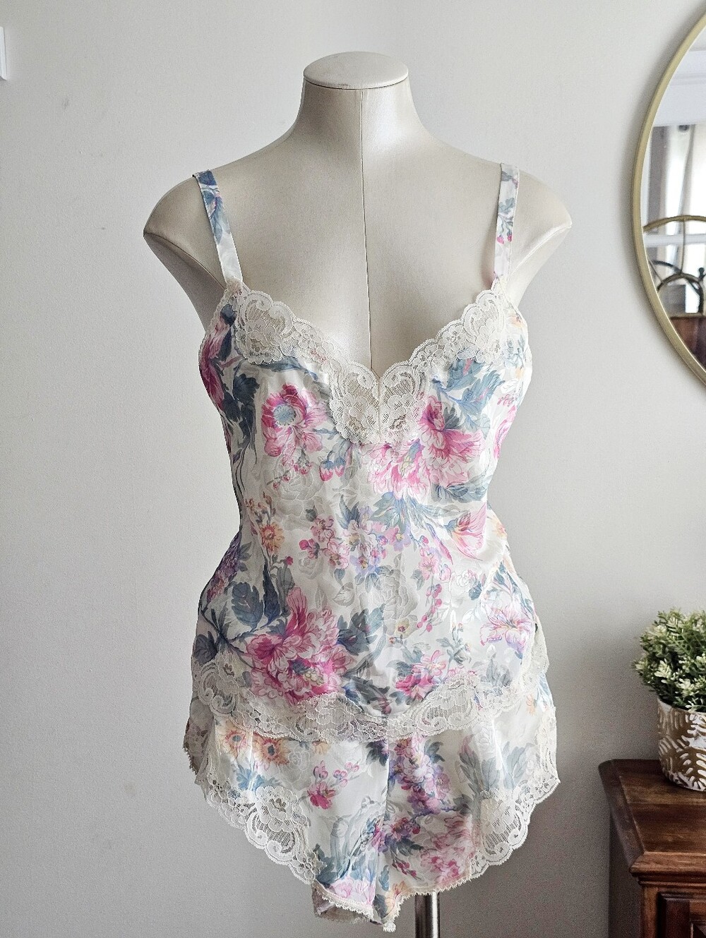 Vintage 80s Escapades Floral Lace Cami Tap Shorts Pajama Set USA